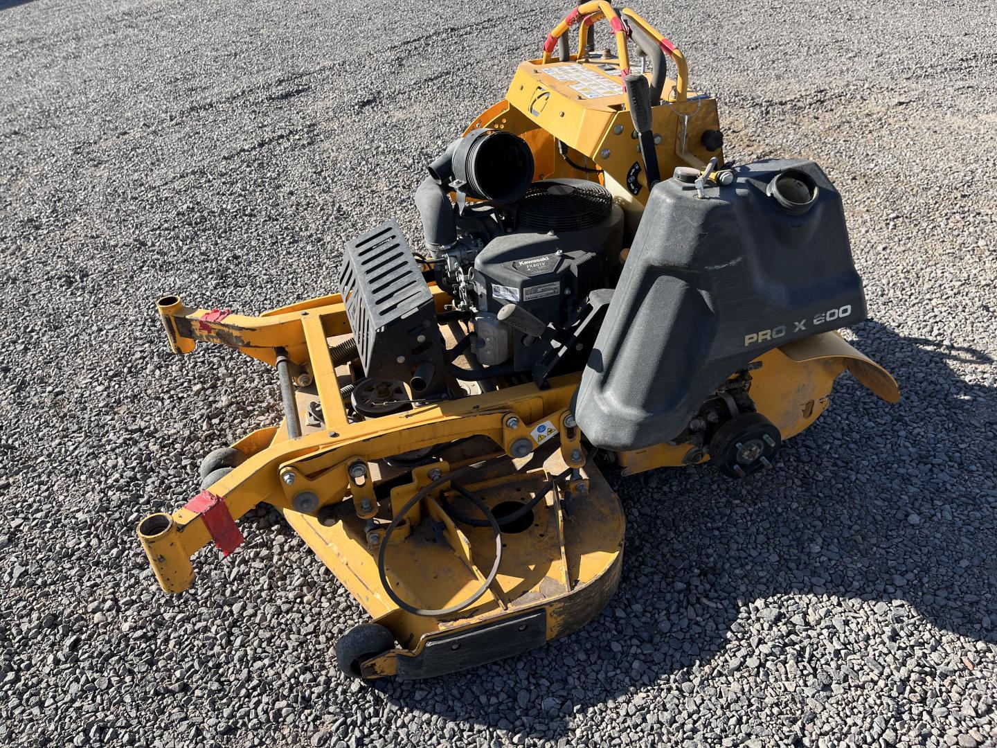 ./imagenes/INVOICE/2019/18030/CORTADORA DE ZACATE CLUB CADET 53A18CSA050 (1).JPG